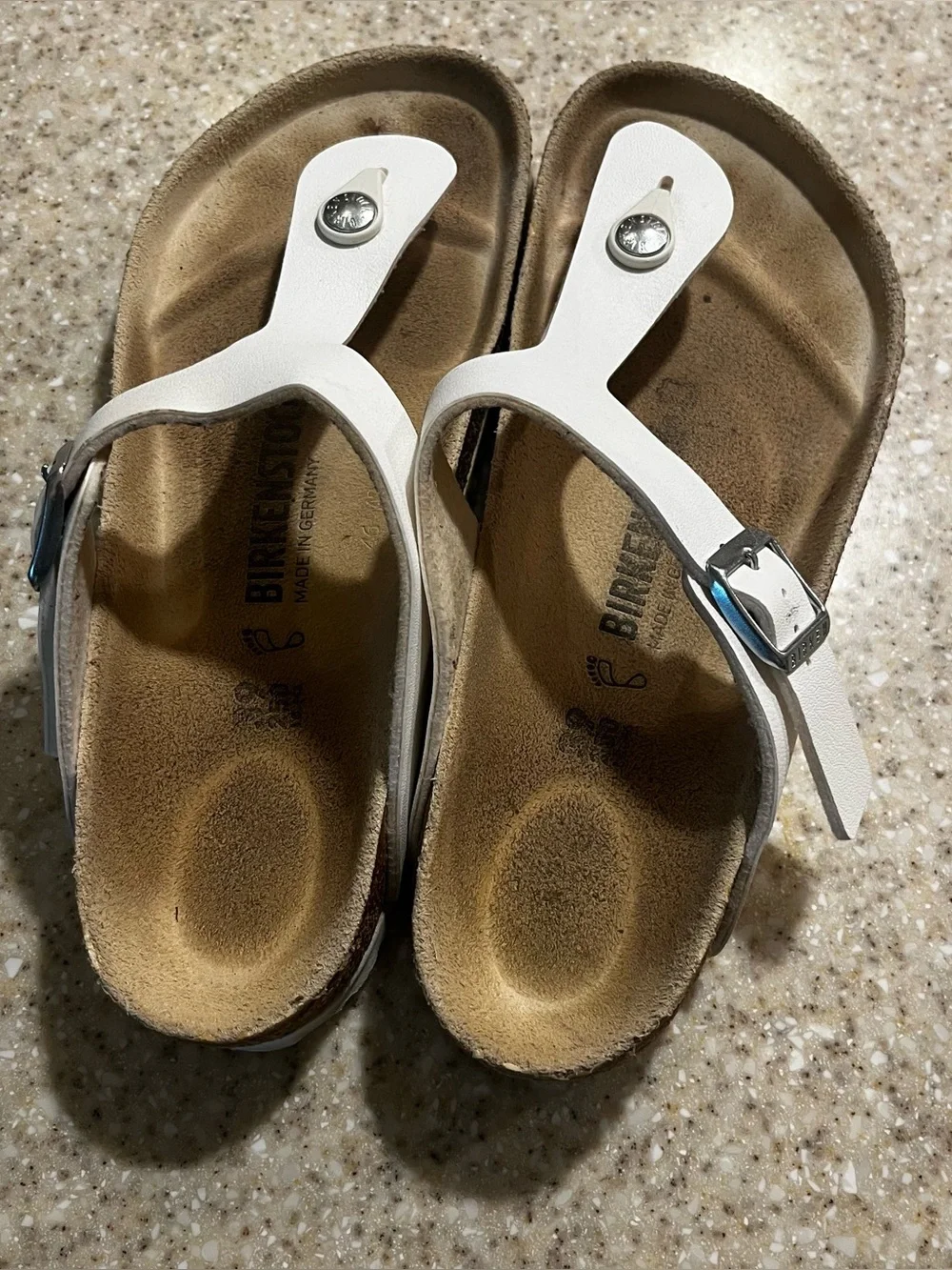 Birkenstock Gizeh Flip Flop Sandals for Women, Size 39 - White - USED